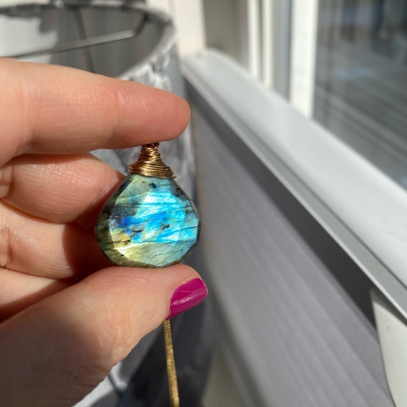 Labradorite Necklace - Picture 4 of 6